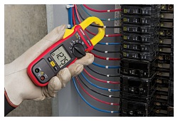 AMP-210 - Kliešťový multimeter, použitie