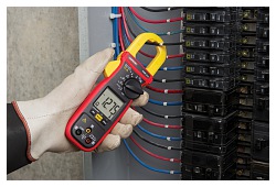 AMP-310 - Kliešťový multimeter, použitie
